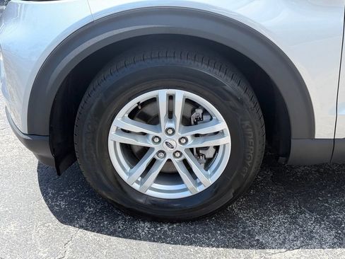 Used 2021 Ford Explorer XLT w/ Equipment Group 202A RWD image 22