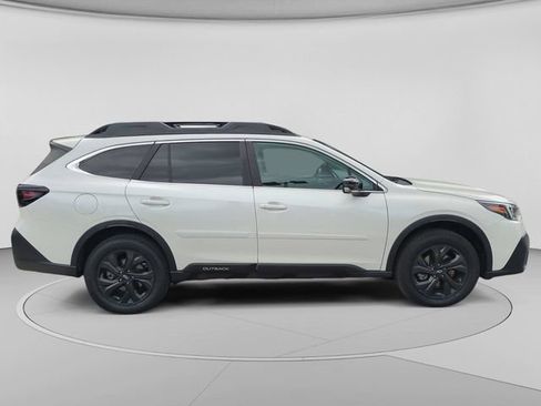 Used 2020 Subaru Outback Onyx Edition XT AWD/4WD image 2