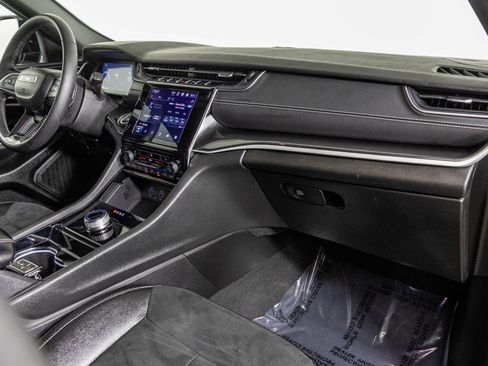 Used 2023 Jeep Grand Cherokee L Altitude image 50