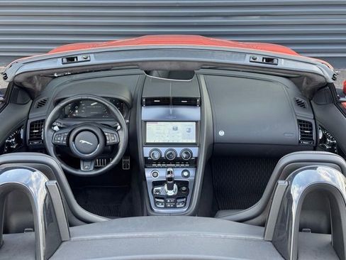Used 2022 Jaguar F-TYPE R image 16