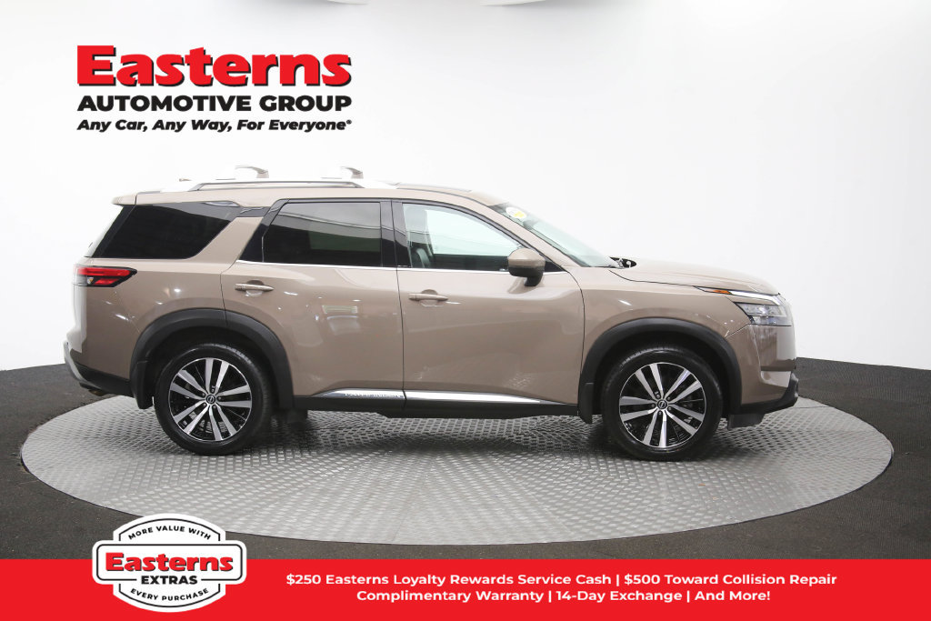 Used 2023 Nissan Pathfinder Platinum w/ Cargo Package AWD/4WD image 49