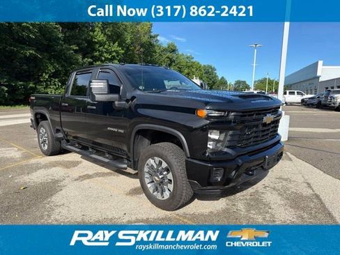 Used 2025 Chevrolet Silverado 2500 Custom w/ Custom Convenience Package AWD/4WD image 1