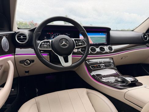 Used 2020 Mercedes-Benz E 350 4MATIC Sedan w/ Premium Package image 39
