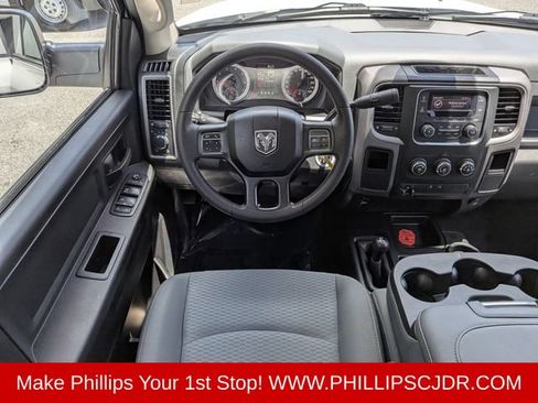 Used 2017 RAM 3500 Tradesman w/ Chrome Appearance Group AWD/4WD image 16