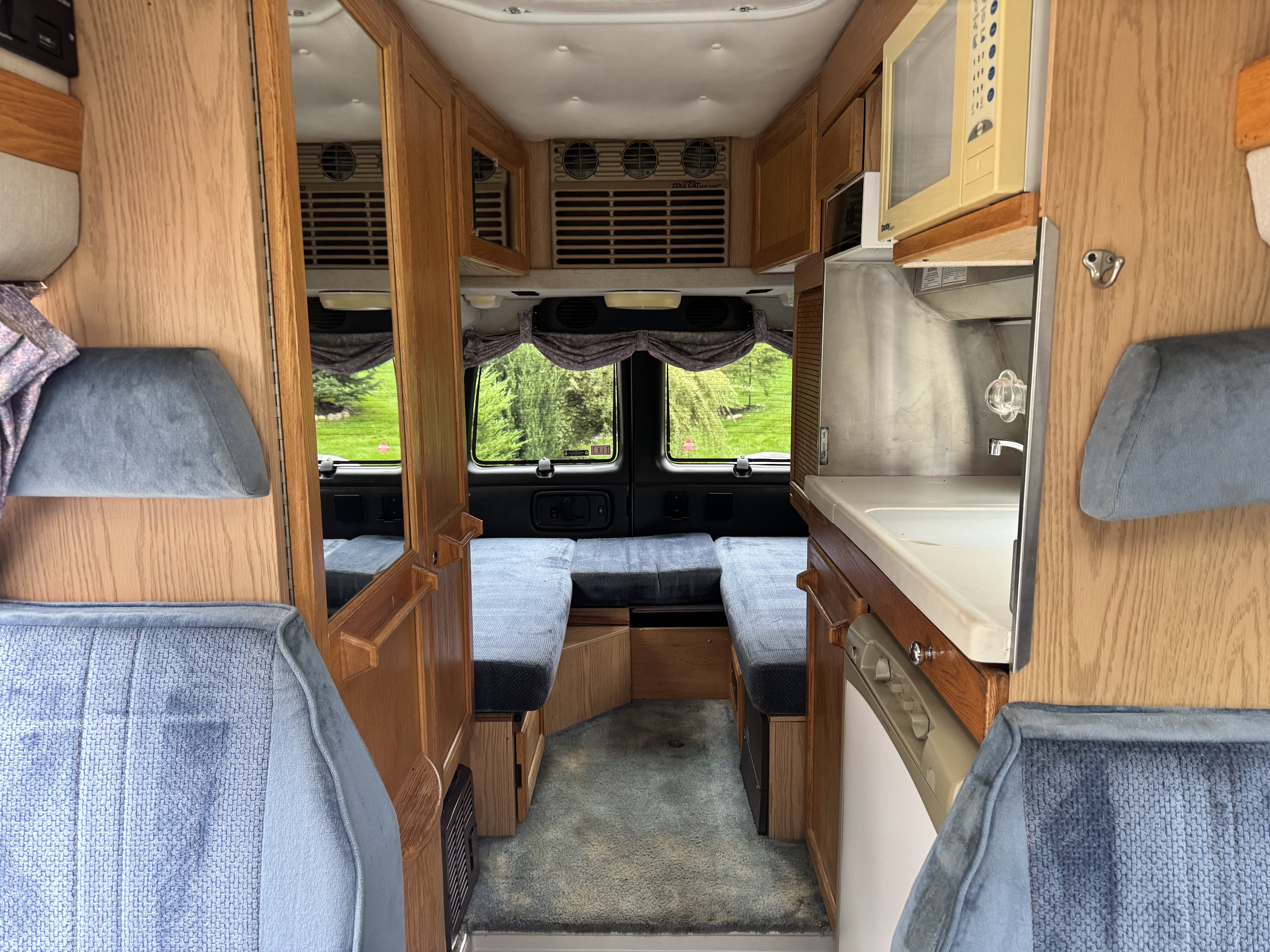 Used 2002 Chevrolet Express 3500 Extended w/ Preferred Equipment Group 2 RWD image 20