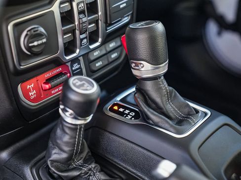 New 2026 Jeep Gladiator Sport image 20