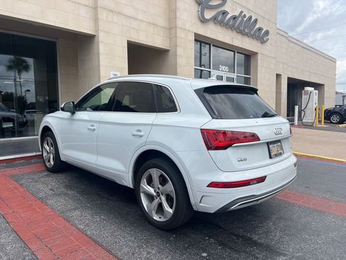 Used 2021 Audi Q5 2.0T Premium Plus w/ Premium Plus Package AWD/4WD image 2