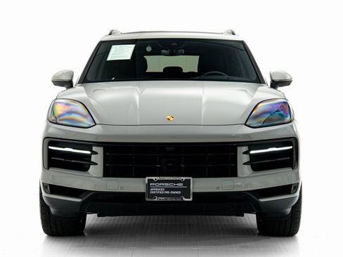Certified 2025 Porsche Cayenne image 31