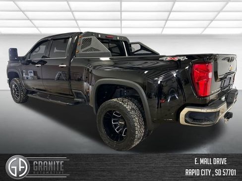 Used 2024 Chevrolet Silverado 3500 LTZ w/ LTZ Convenience Package AWD/4WD image 3