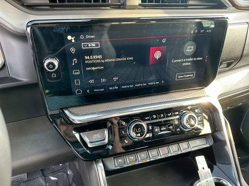 Used 2024 GMC Sierra 1500 Denali image 16