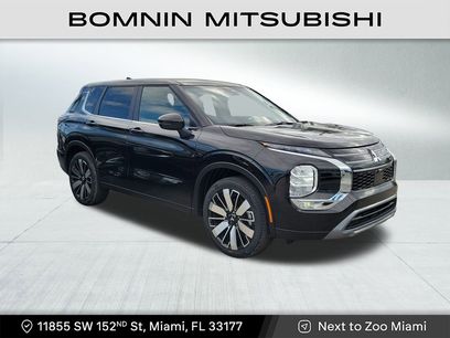 New 2025 Mitsubishi Outlander SE