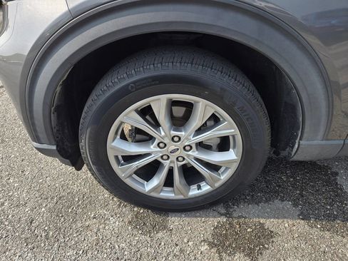 Used 2021 Ford Explorer XLT w/ Equipment Group 202A AWD/4WD image 9