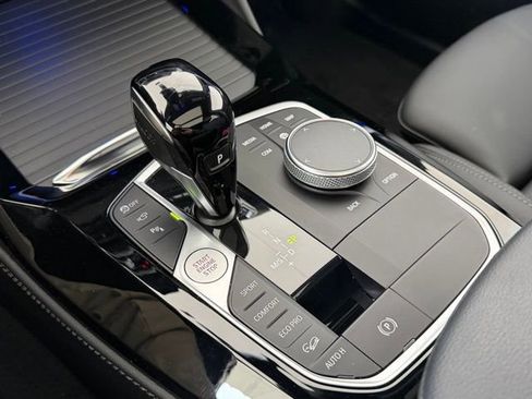 Used 2024 BMW X4 M40i w/ Premium Package image 29