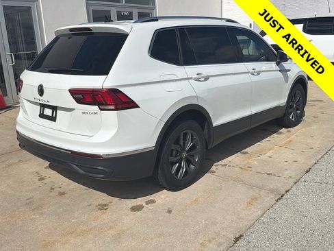 Certified 2023 Volkswagen Tiguan SE FWD image 6