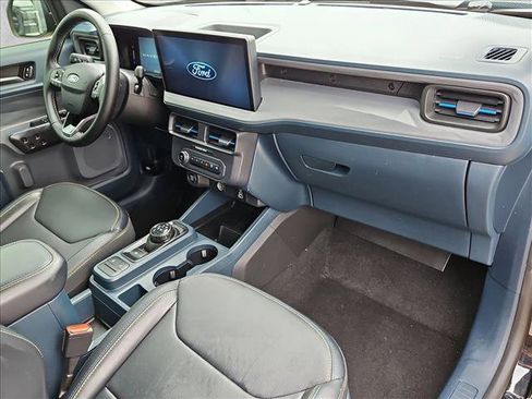 Certified 2025 Ford Maverick Lobo image 22