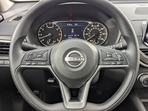 Used 2025 Nissan Altima 2.5 SV image 20