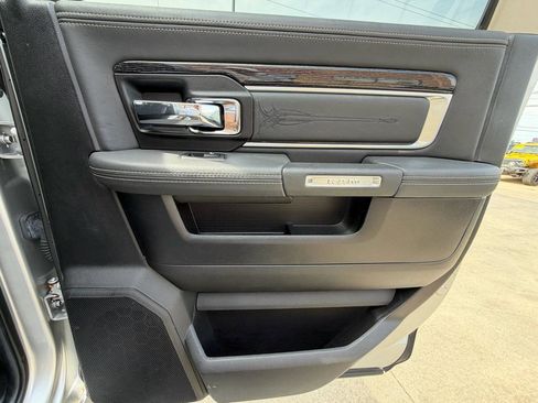 Used 2014 RAM 2500 Limited AWD/4WD image 33