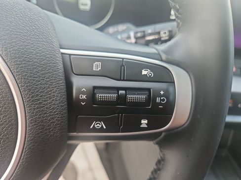 Used 2023 Kia Sportage SX image 21