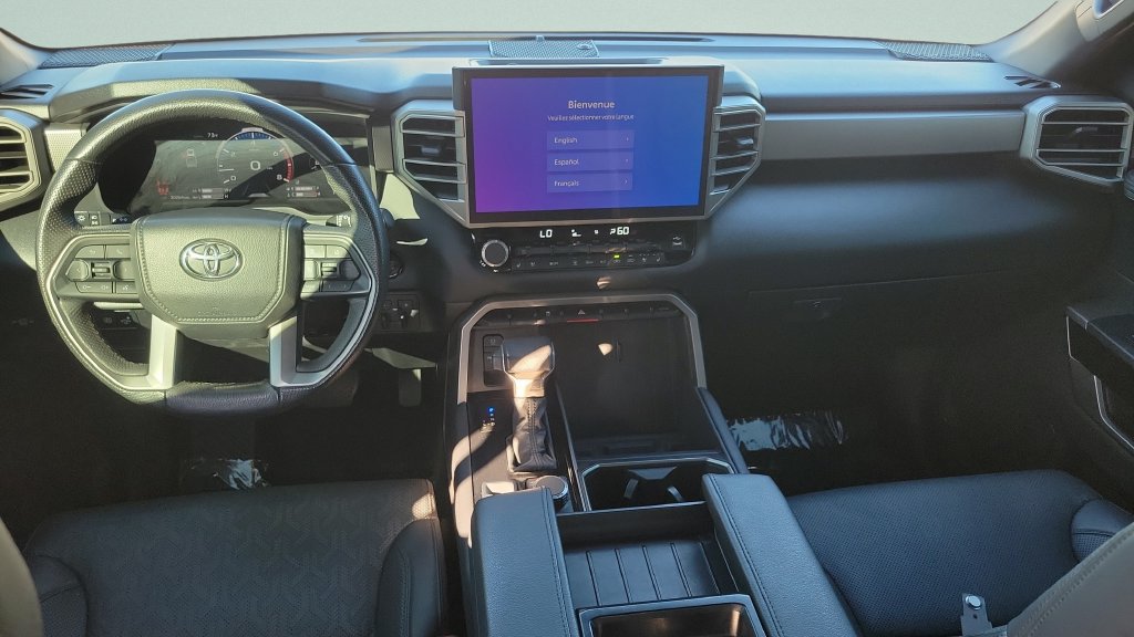 Used 2025 Toyota Tundra Limited AWD/4WD image 11