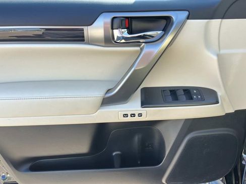 Used 2023 Lexus GX 460 Premium AWD/4WD image 32