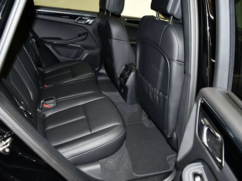 New 2026 Porsche Macan AWD/4WD image 29