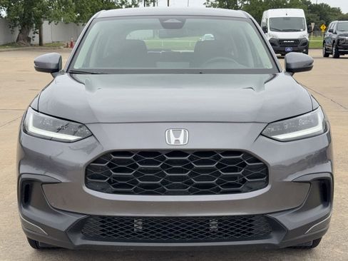 Used 2025 Honda HR-V LX image 3
