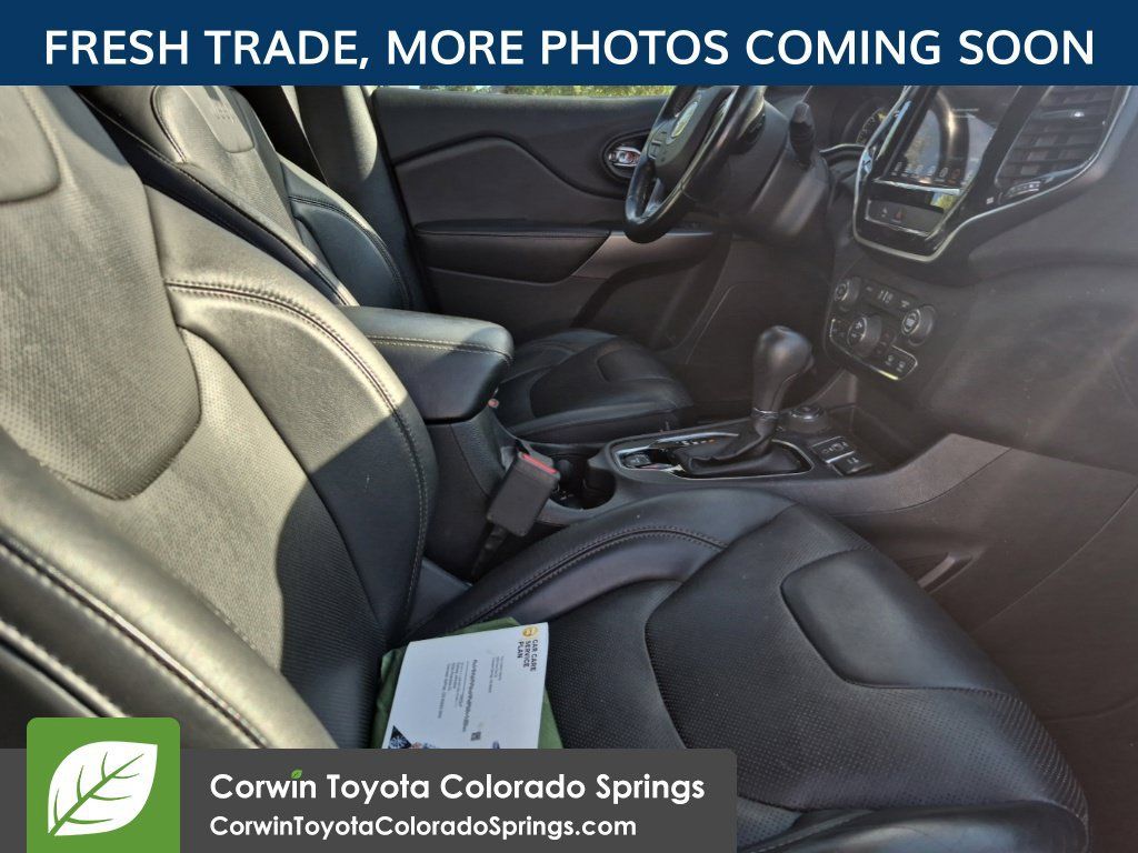 Used 2019 Jeep Cherokee Limited AWD/4WD image 9