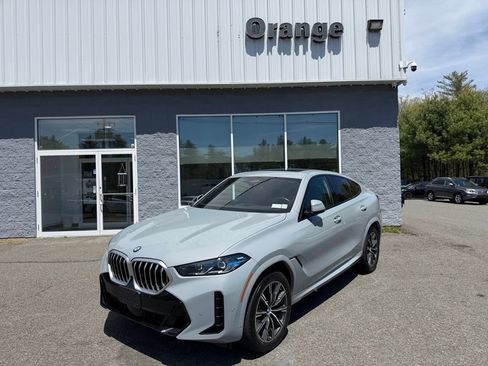 Used 2024 BMW X6 xDrive40i AWD/4WD image 3