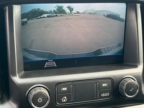 Used 2022 Chevrolet Colorado LT w/ LT Convenience Package RWD image 15