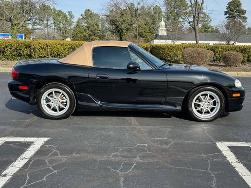 Used 2002 MAZDA MX-5 Miata image 6