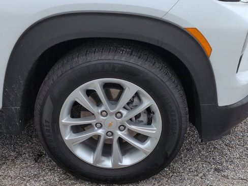 Used 2024 Chevrolet TrailBlazer LS w/ LS Convenience Package FWD image 10