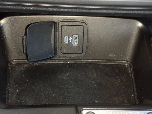 Used 2023 Ford Bronco Outer Banks image 19