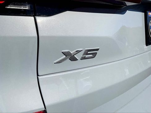 New 2026 BMW X5 xDrive40i w/ M Sport Package AWD/4WD image 9