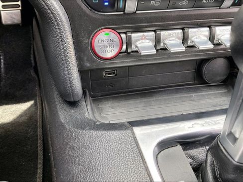 Used 2019 Ford Mustang Premium RWD image 31