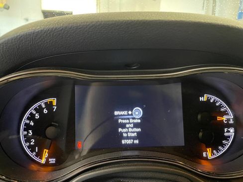 Used 2020 Jeep Grand Cherokee Limited X image 18