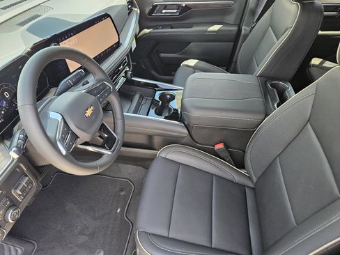 New 2026 Chevrolet Tahoe Premier w/ Sun And Tow Package AWD/4WD image 14