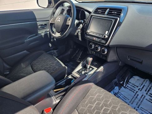Used 2026 Mitsubishi Outlander Sport LE AWD/4WD image 7