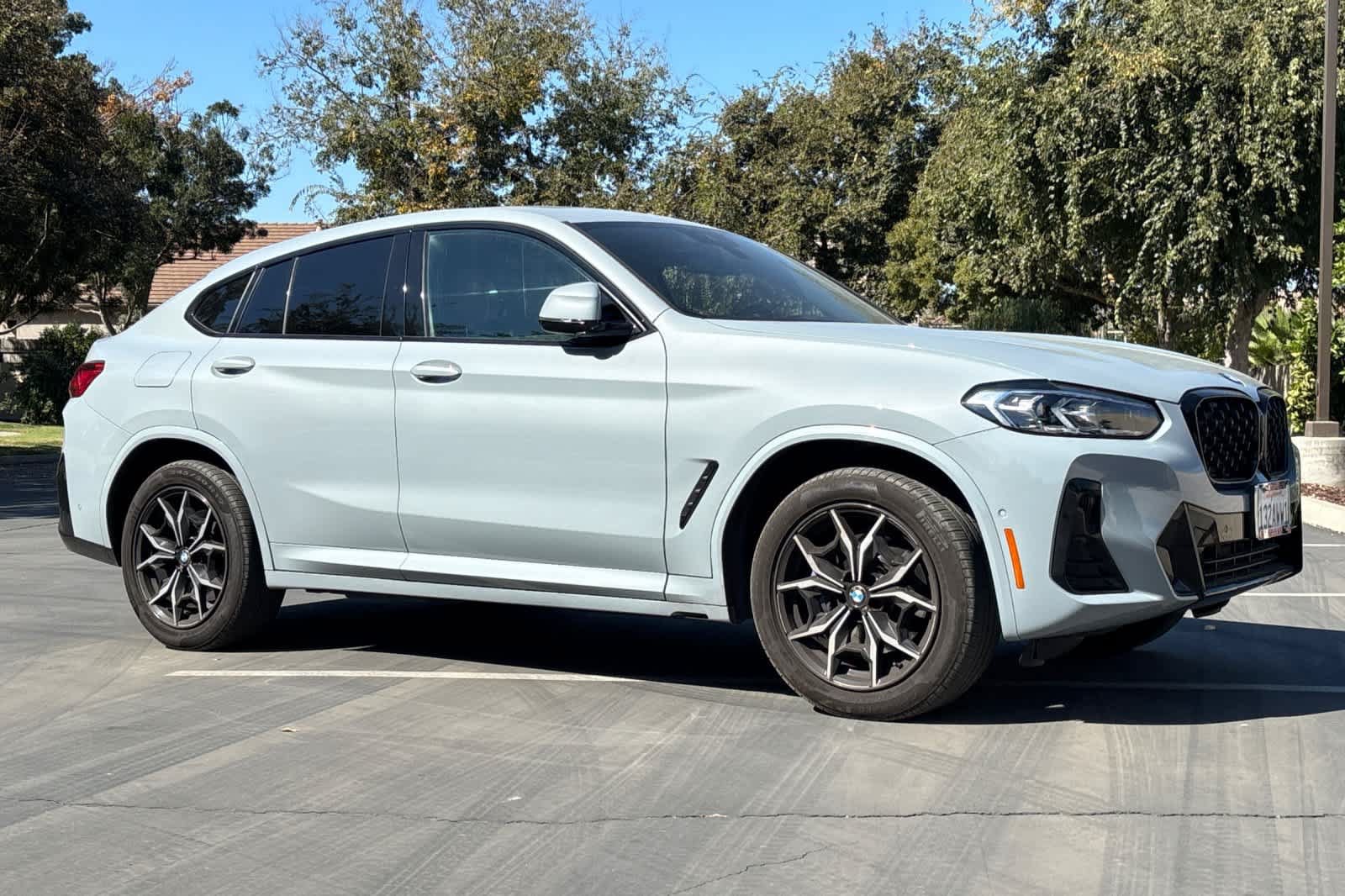 Used 2024 BMW X4 xDrive30i AWD/4WD image 10
