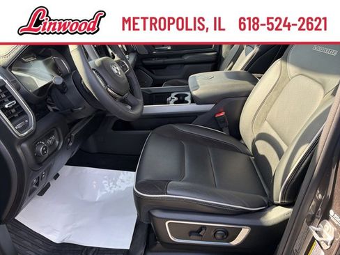 Used 2025 RAM 1500 Laramie w/ Night Edition image 19