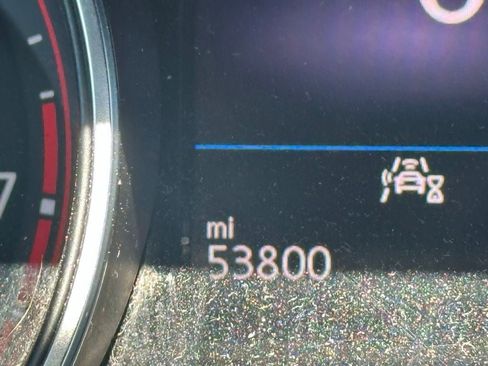Used 2021 Volkswagen Tiguan SE AWD/4WD image 10