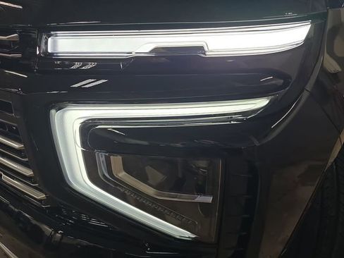New 2026 Chevrolet Suburban High Country AWD/4WD image 34