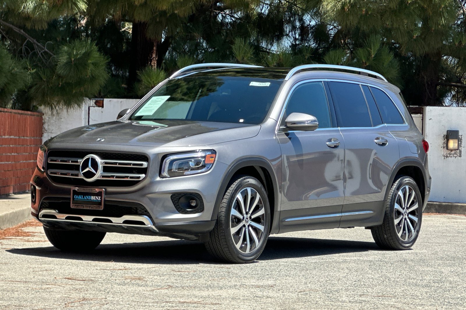 Used 2022 Mercedes-Benz GLB 250 4MATIC image 8