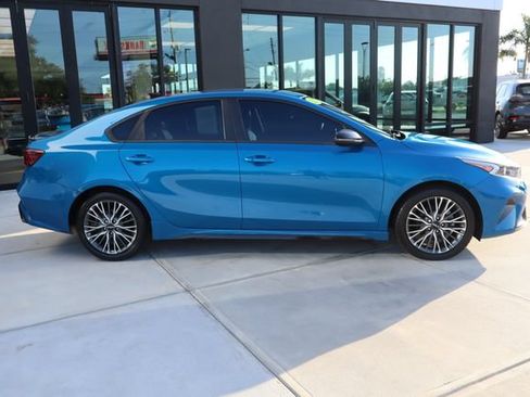 Used 2023 Kia Forte GT-Line w/ GT-Line Technology Package FWD image 2