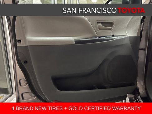 Certified 2020 Toyota Sienna L image 34