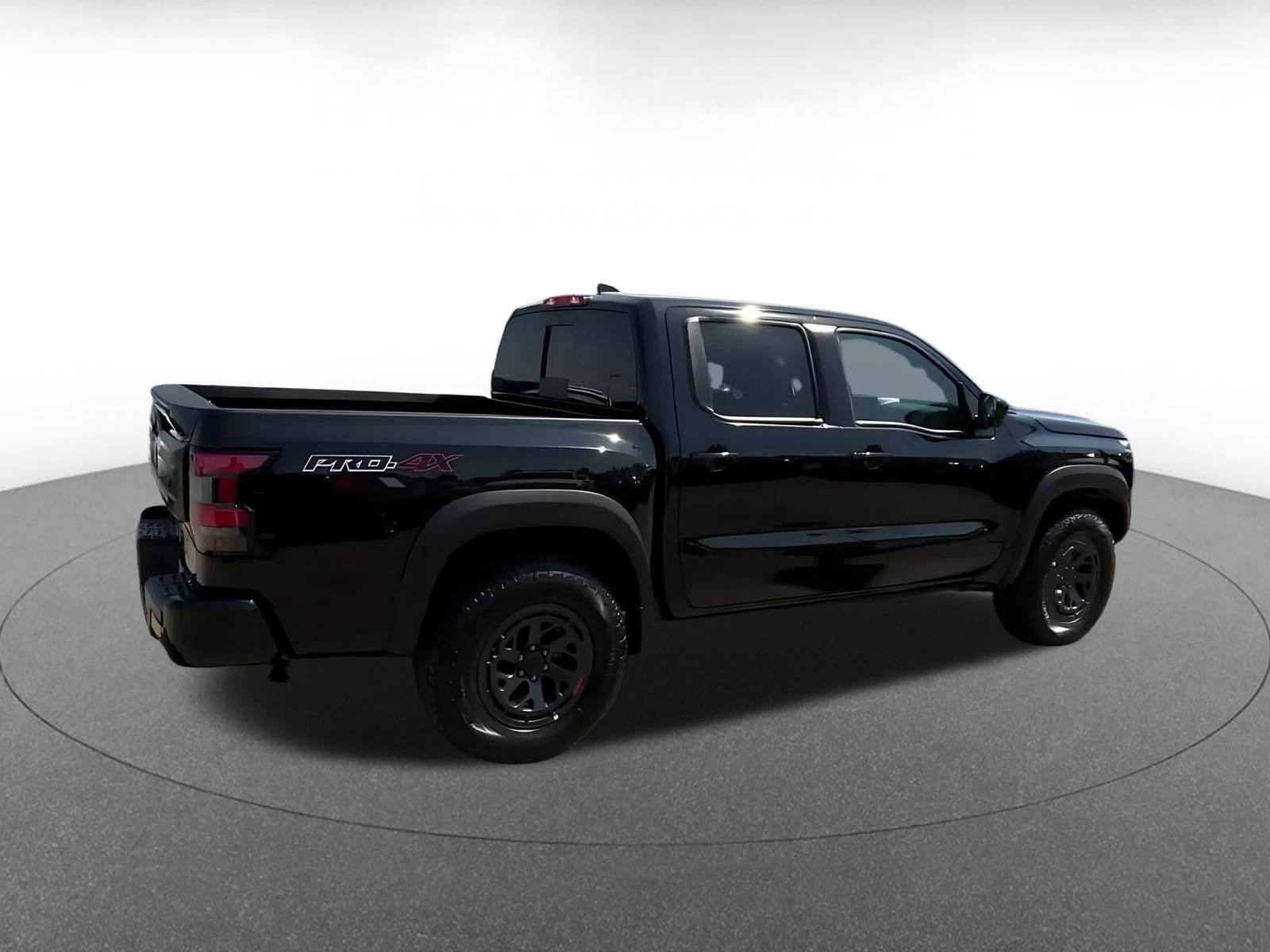 Used 2026 Nissan Frontier PRO-4X AWD/4WD image 13