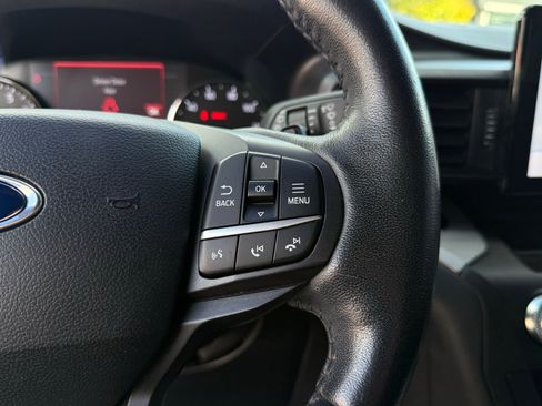 Used 2020 Ford Explorer XLT image 39