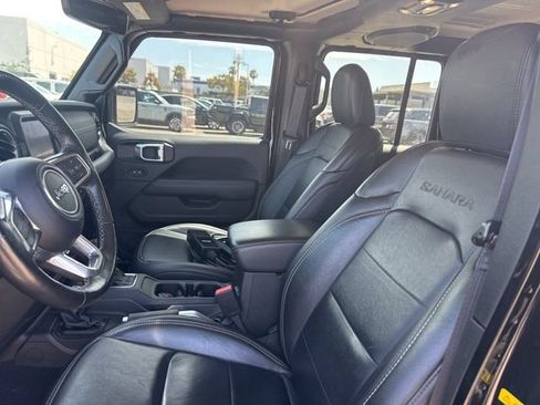 Used 2022 Jeep Wrangler Unlimited Sahara w/ Cold Weather Group AWD/4WD image 9