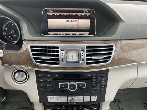 Used 2014 Mercedes-Benz E 350 Luxury image 13