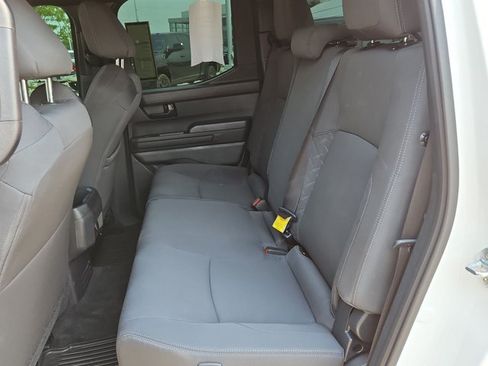 Used 2024 Toyota Tacoma SR5 AWD/4WD image 17