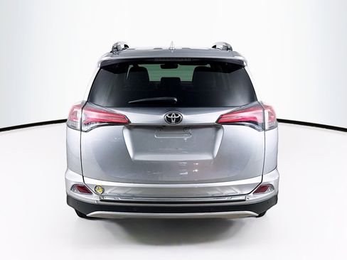 Used 2017 Toyota RAV4 Limited image 31